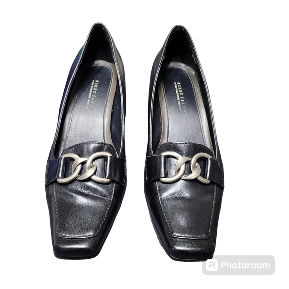 Liz Claiborne First Issue Black Leather Agatha Pumps Size 6.5 - Picture 2 of 8